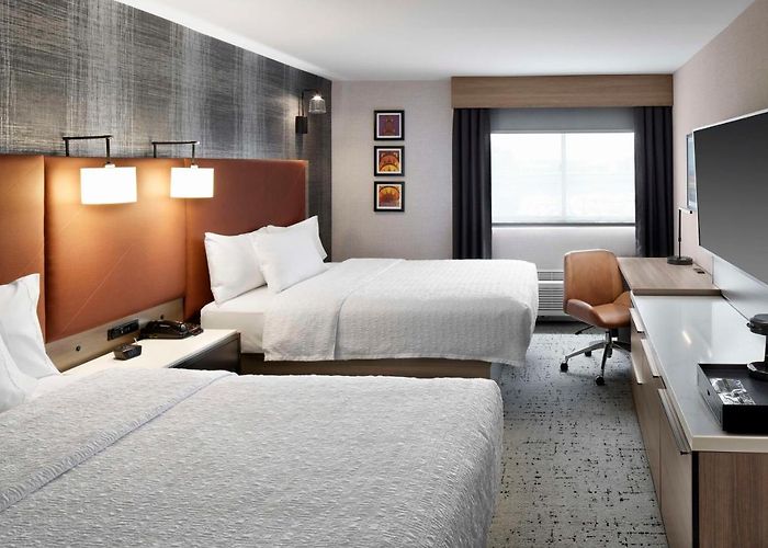 Holiday Inn Newark Airport - Convenient Stay with Free Shuttle Service